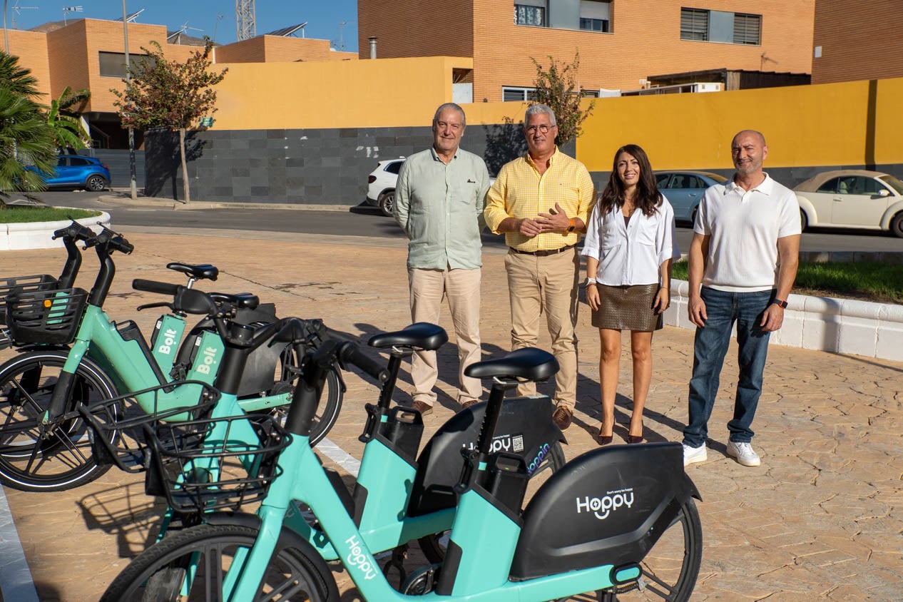 Huércal de Almería estrena un servicio de bicicletas eléctricas compartidas Huércal de Almería estrena un servicio de bicicletas eléctricas compartidas