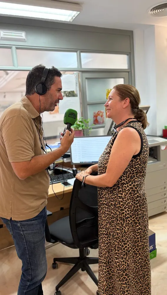 Una de las monitoras de los cursos que se realizan en el municipio y que dinamizan el día a día de Cartaya. Una de las monitoras de los cursos que se realizan en el municipio y que dinamizan el día a día de Cartaya.