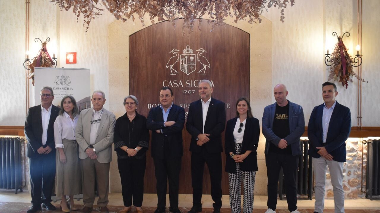 Alicante Vectalia y la Cátedra de Enoturismo y Cultura del Vino Casa Sicilia renuevan su compromiso con la Universidad Miguel Hernández