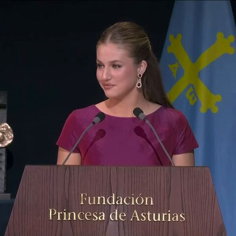 La princesa Leonor alerta del desencanto de los jóvenes y reivindica la esperanza: "Necesitamos confiar"