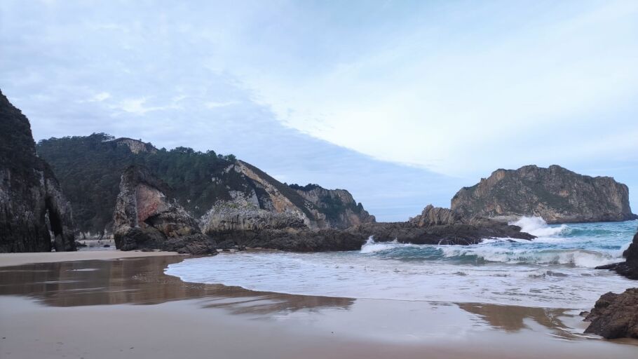 Playa de La Franca, en Ribadedeva