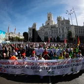 Miles de personas en la manifestación en Madrid por unas pensiones dignas Miles de personas en la manifestación en Madrid por unas pensiones dignas