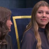 La princesa Leonor saca una sonrisa al rey Felipe VI durante su discurso: "Mi padre va hoy camino de los 60"