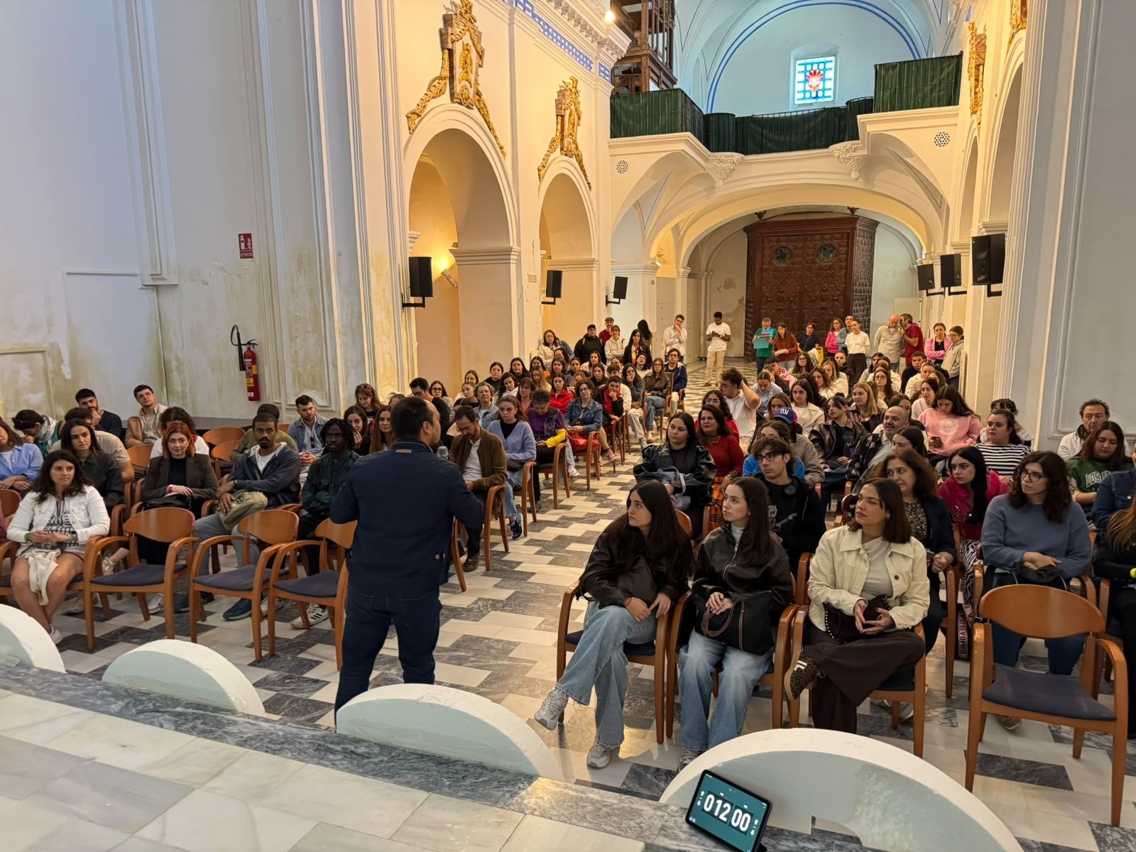 RECHISTANDO reúne en Osuna a más de 200 jóvenes para acercar la Economía Social y Solidaria a las nuevas generaciones RECHISTANDO reúne en Osuna a más de 200 jóvenes para acercar la Economía Social y Solidaria a las nuevas generaciones