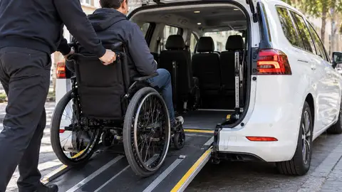 Orihuela Sin Barreras pide al Ayuntamiento que se garantice el servicio de taxi adaptado Orihuela Sin Barreras pide al Ayuntamiento que se garantice el servicio de taxi adaptado