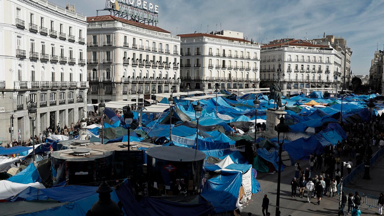 Disolución progresiva de la acampada en Sol