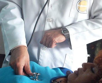 Agresión a una técnica de rayos en el centro de salud de Santa Fe Agresión a una técnica de rayos en el centro de salud de Santa Fe