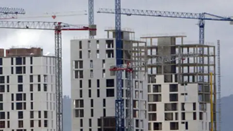 Edificio en construcción Edificio en construcción