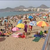 La calima hace insoportable el calor en Canarias