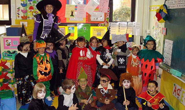 Cosas de maestros: ¿Por qué obligan a los niños a disfrazarse? Cosas de maestros: ¿Por qué obligan a los niños a disfrazarse?
