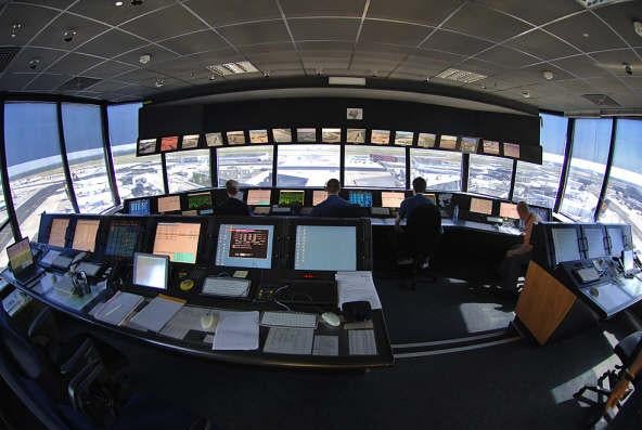 Los controladores logran un acuerdo global para evitar el juicio por el caos aéreo de 2010 Los controladores logran un acuerdo global para evitar el juicio por el caos aéreo de 2010