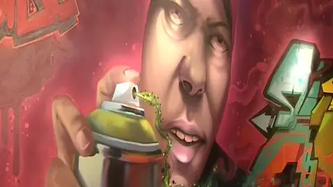 Grafiteros de toda España pintan las paredes de un museo en Vitoria Grafiteros de toda España pintan las paredes de un museo en Vitoria