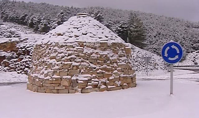 La Conselleria de Obras Públicas prepara el dispositivo para actuar ante incidencias por nieve y hielo en las carreteras de la Generalitat La Conselleria de Obras Públicas prepara el dispositivo para actuar ante incidencias por nieve y hielo en las carreteras de la Generalitat
