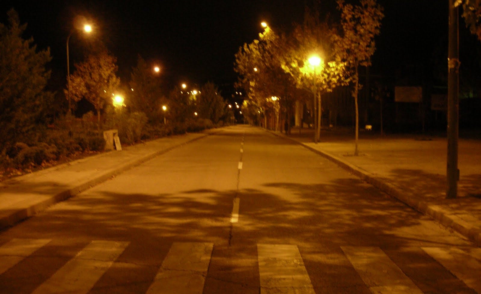 La Comunitat prevé retrasar el toque de queda a la una de la madrugada y quitarlo a principios de junio La Comunitat prevé retrasar el toque de queda a la una de la madrugada y quitarlo a principios de junio