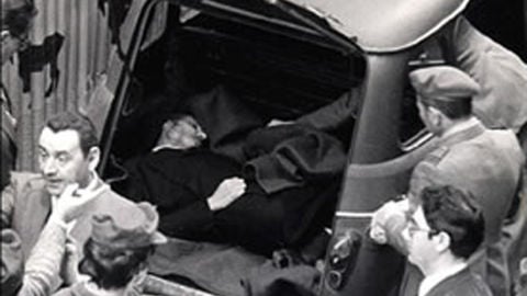 Encuentran el cad&aacute;ver de Aldo Moro en el maletero de un coche