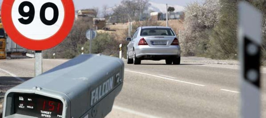 Límite de 90 km/h en carreteras convencionales Límite de 90 km/h en carreteras convencionales