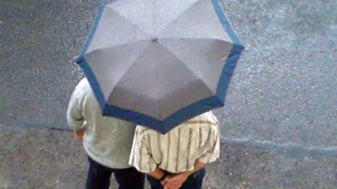 Llega la lluvia al verano Llega la lluvia al verano