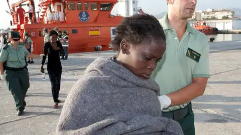 Interceptada una patera con 64 subsaharianos en Motril Interceptada una patera con 64 subsaharianos en Motril