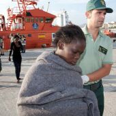 Interceptada una patera con 64 subsaharianos en Motril