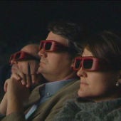 Público viendo una película en 3D