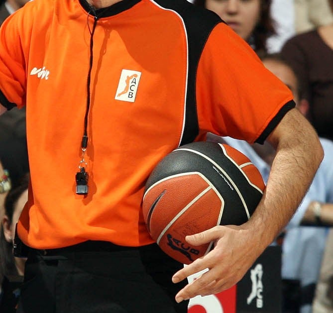 La ACB decide inscribir "de forma cautelar y provisional" al Real Betis Energía Plus La ACB decide inscribir "de forma cautelar y provisional" al Real Betis Energía Plus
