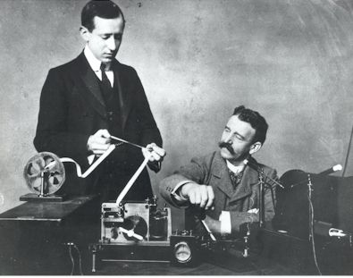 Divulga que algo queda: ¿Quién inventó la radio?, ¿Marconi o Tesla? Divulga que algo queda: ¿Quién inventó la radio?, ¿Marconi o Tesla?