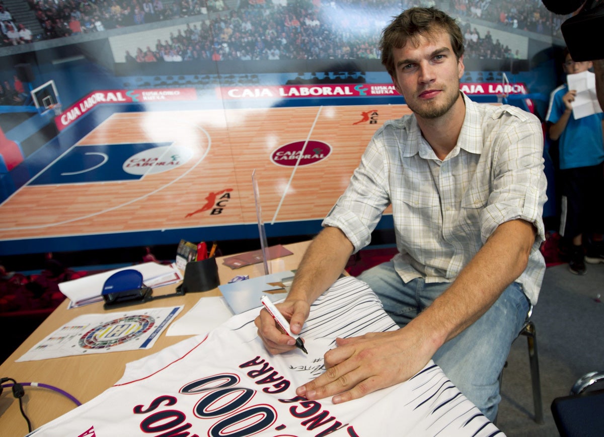 Tiago Splitter: "España pierde defensivamente sin Ibaka porque Marc no está" Tiago Splitter: "España pierde defensivamente sin Ibaka porque Marc no está"