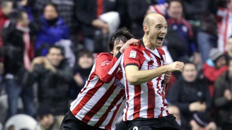 Toquero celebra su gol