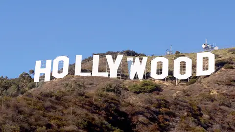 Cartel de la industria cinematográfica de Hollywood en las colinas de Los Ángeles. Cartel de la industria cinematográfica de Hollywood en las colinas de Los Ángeles.