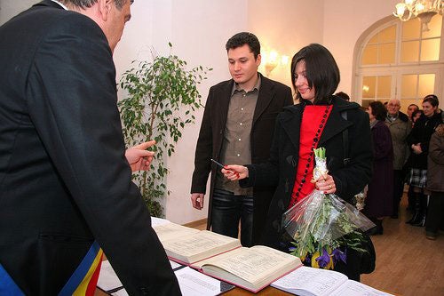 Diferencias entre ceremonias civiles y religiosas Diferencias entre ceremonias civiles y religiosas