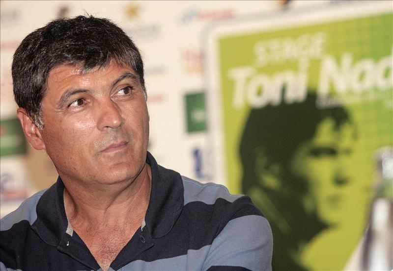 Toni Nadal: "He hablado con Nadal y está afectado, la lesión ha sido demasiado castigo" Toni Nadal: "He hablado con Nadal y está afectado, la lesión ha sido demasiado castigo"
