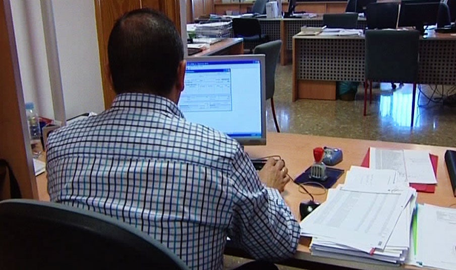 La contratación indefinida de mayores de 45 años sube un 11,9% en 2017 La contratación indefinida de mayores de 45 años sube un 11,9% en 2017