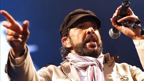 Miles de canarios bailan a son de Juan Luis Guerra Miles de canarios bailan a son de Juan Luis Guerra