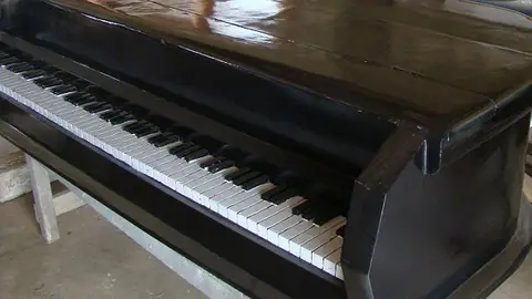 Un piano, para vidas melódicas Un piano, para vidas melódicas