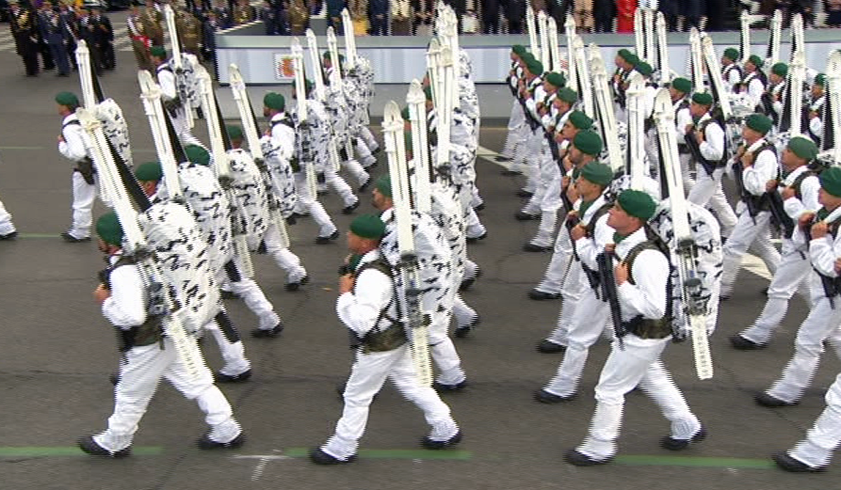 King Tonic, el rapero monárquico: "Españoles de bien y de mal, todos unidos por un ideal" King Tonic, el rapero monárquico: "Españoles de bien y de mal, todos unidos por un ideal"