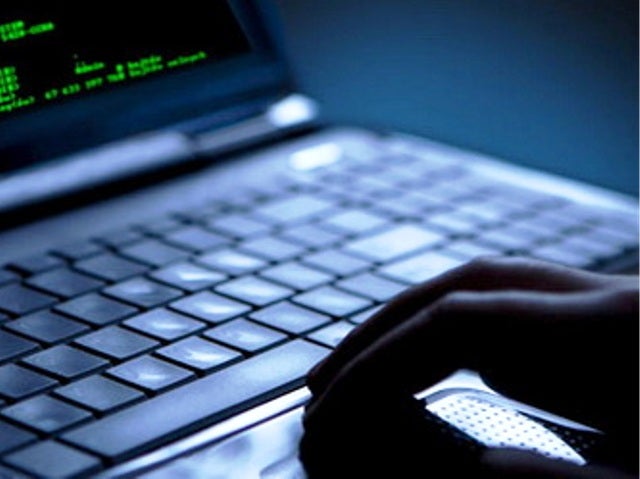 Amigos de los terroristas vieron mensajes alarmantes en las redes sociales de Houssaine Abouyaaqoub Amigos de los terroristas vieron mensajes alarmantes en las redes sociales de Houssaine Abouyaaqoub