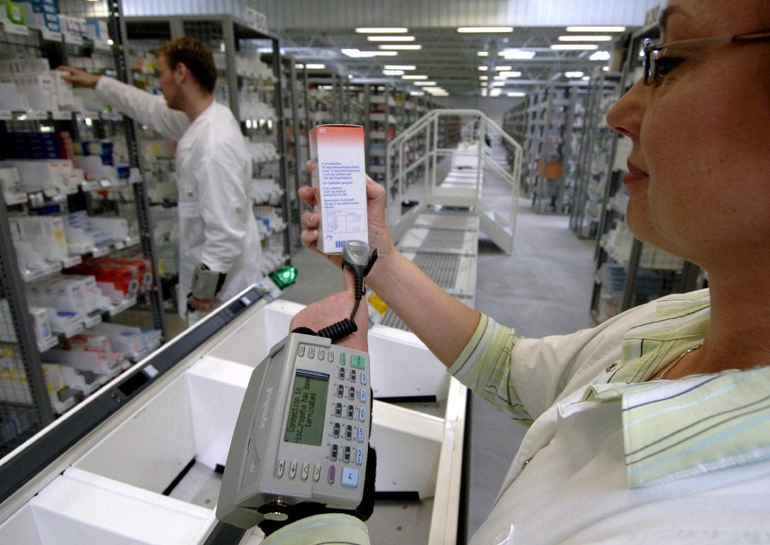 Sanidad defiende el papel de los farmacéuticos para promover los beneficios de las vacunas y desmentir los falsos mitos Sanidad defiende el papel de los farmacéuticos para promover los beneficios de las vacunas y desmentir los falsos mitos