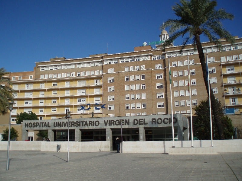 Ingresada en la UCI una mujer tras ser apuñalada por su pareja en Sevilla Ingresada en la UCI una mujer tras ser apuñalada por su pareja en Sevilla