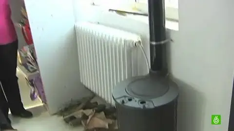 La crisis apaga la calefacción de colegios y hogares La crisis apaga la calefacción de colegios y hogares