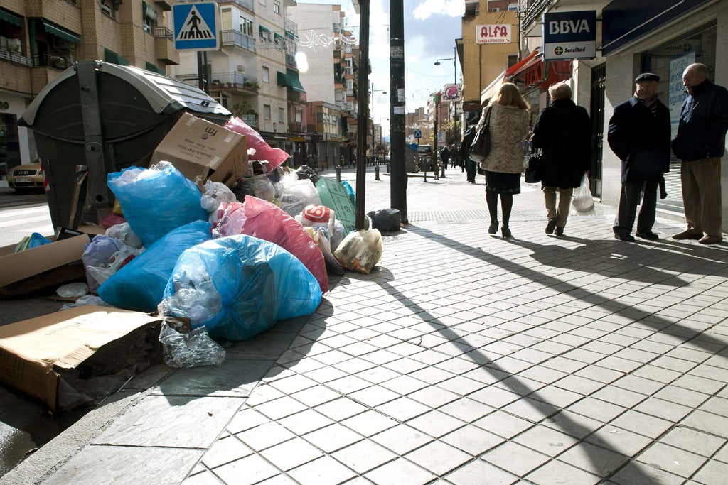 Granada se coloca a la cabeza de las ciudades andaluzas con la tasa de basura más cara Granada se coloca a la cabeza de las ciudades andaluzas con la tasa de basura más cara