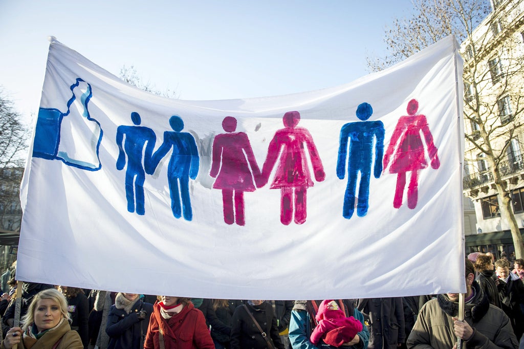 Ecuador da el primer paso para legalizar el matrimonio homosexual Ecuador da el primer paso para legalizar el matrimonio homosexual