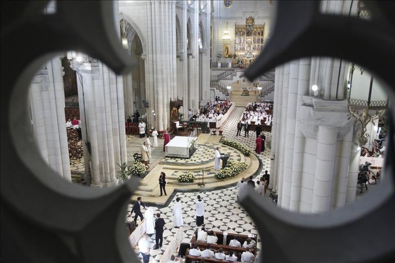 Las catedrales instalan datáfonos para que los fieles puedan pagar con tarjeta Las catedrales instalan datáfonos para que los fieles puedan pagar con tarjeta