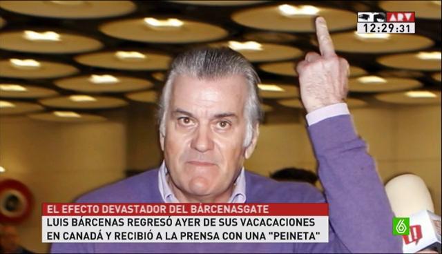 Personas físicas: "¿La peineta es la nueva política?" Personas físicas: "¿La peineta es la nueva política?"