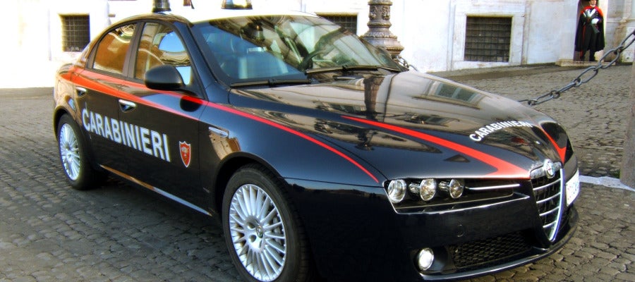 Un coche de los carabinieri Un coche de los carabinieri