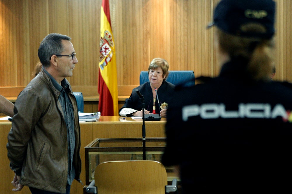 Carmen Ladrón de Guevara: "El libro 'Las víctimas del terrorismo de extrema izquierda en España' llena un vacío existente" Carmen Ladrón de Guevara: "El libro 'Las víctimas del terrorismo de extrema izquierda en España' llena un vacío existente"