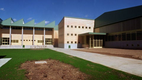 Vista general del patio de la c&aacute;rcel de Soto del Real