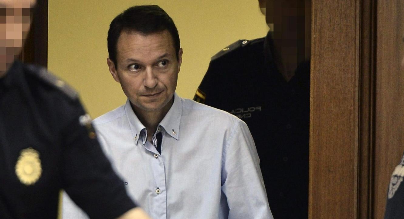 José Bretón se autolesiona con dos cortes en el cuello en la cárcel José Bretón se autolesiona con dos cortes en el cuello en la cárcel