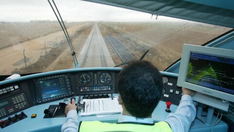 Maquinista de tren de alta velocidad
