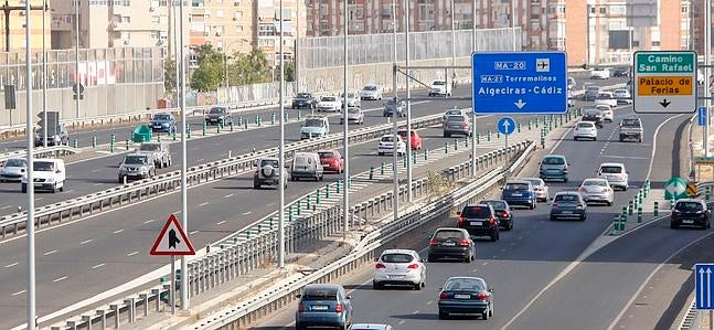 DGT prevé 6,3 millones de desplazamientos por el puente del Pilar DGT prevé 6,3 millones de desplazamientos por el puente del Pilar