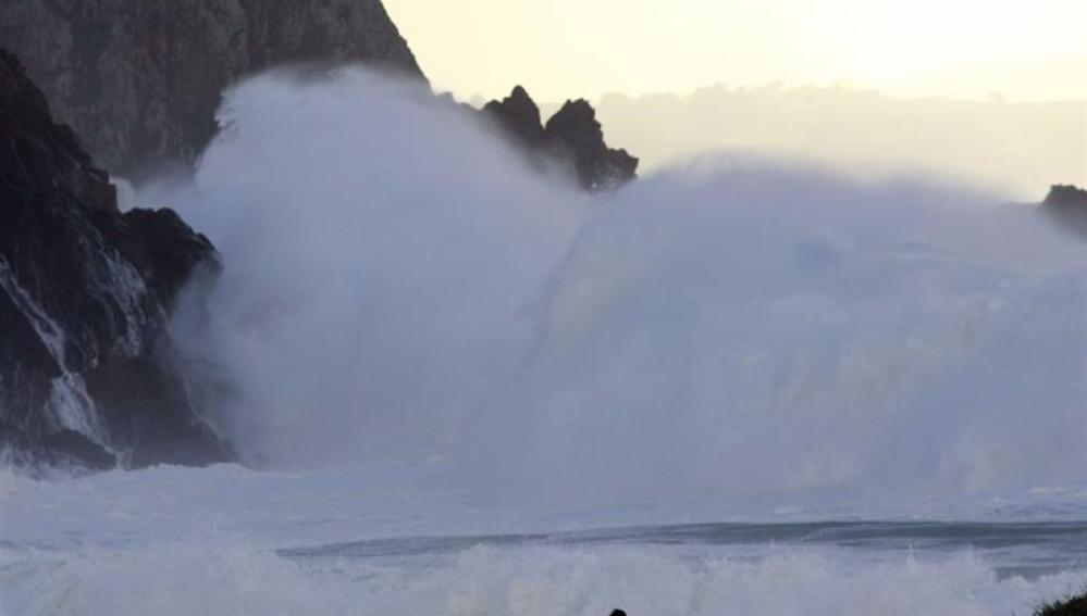 Grandes olas en Galicia